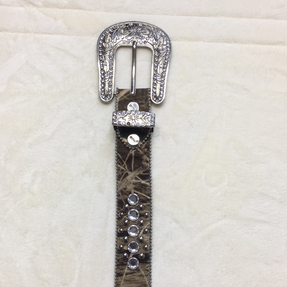 Very stylish western belt